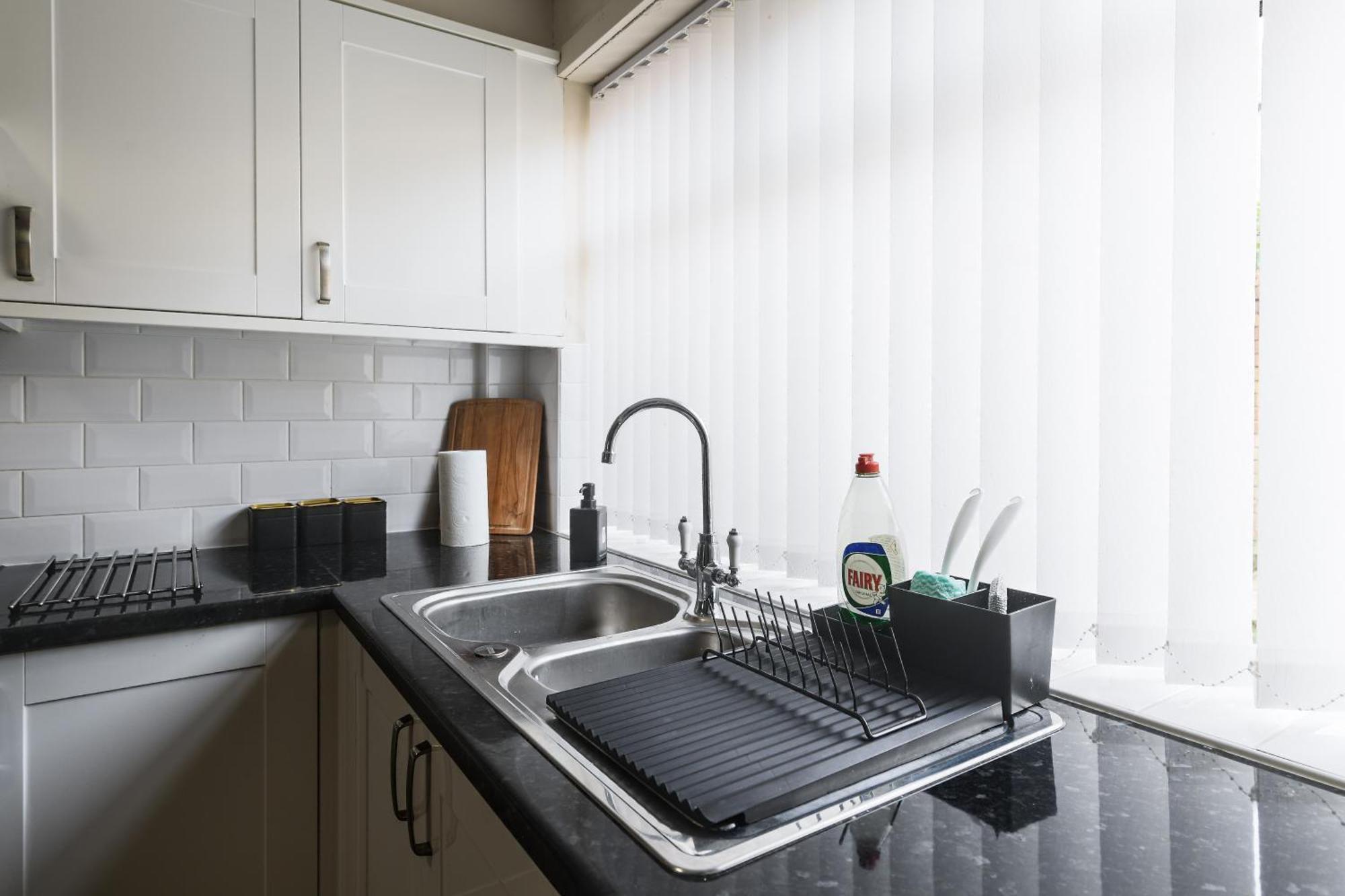 Poppy'S Place - Manningham Road Liverpool Bagian luar foto